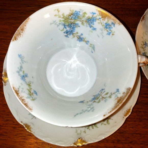 2 Sets Limoges Cups and Saucers Pour Café au Lait. Gorgeous! - Picture 15 of 15